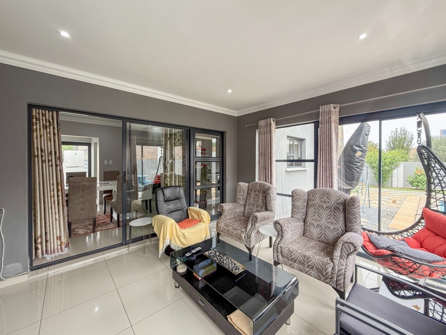 4 Bedroom Property for Sale in Melodie North West